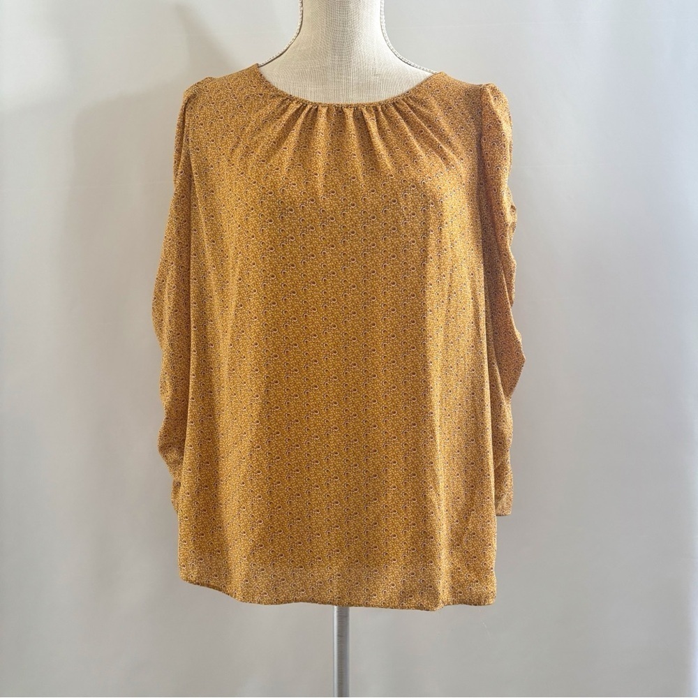 Max Studio Blouse‎ Large Mustard Yellow Ruched Puff Sleeve Geometric Print